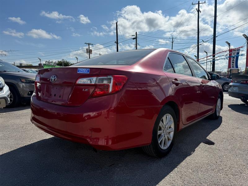 Toyota Camry SE 2012
