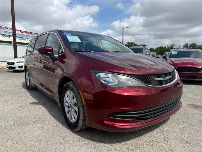 Chrysler Pacifica Touring 2017