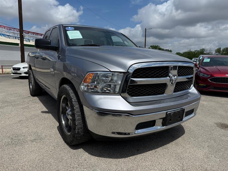 RAM 1500 Classic Tradesman Quad Cab 2WD 2020