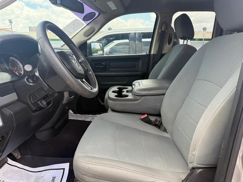 RAM 1500 Classic Tradesman Quad Cab 2WD 2020