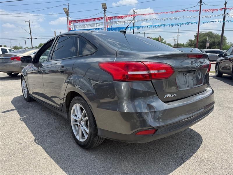 Ford Focus SE Sedan 2018