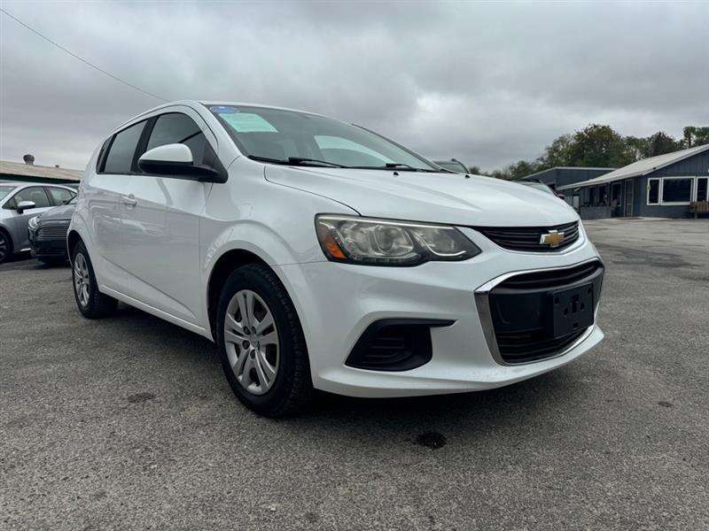 Chevrolet Sonic FL Auto Hatchback 2017