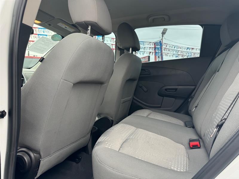 Chevrolet Sonic FL Auto Hatchback 2017