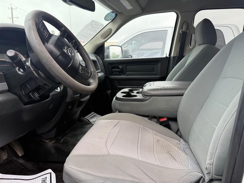 RAM 1500 Tradesman Quad Cab 2WD 2018