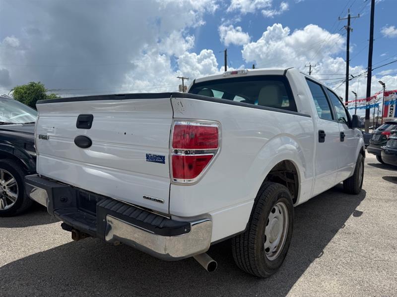 Ford F-150 XL SuperCrew 5.5-ft. Bed 2WD 2010