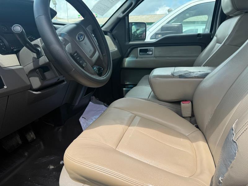 Ford F-150 XL SuperCrew 5.5-ft. Bed 2WD 2010
