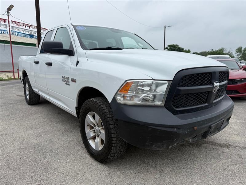 RAM 1500 Classic Tradesman Quad Cab 4WD 2022