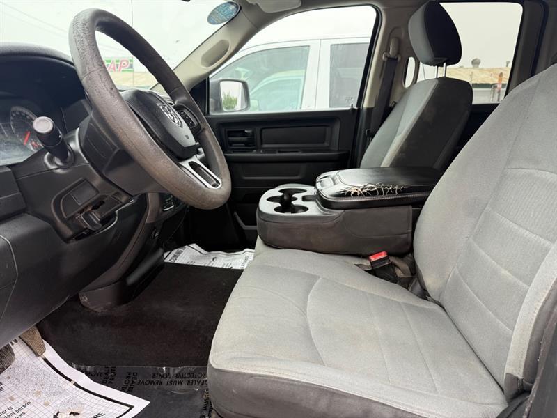 RAM 1500 Classic Tradesman Quad Cab 4WD 2022