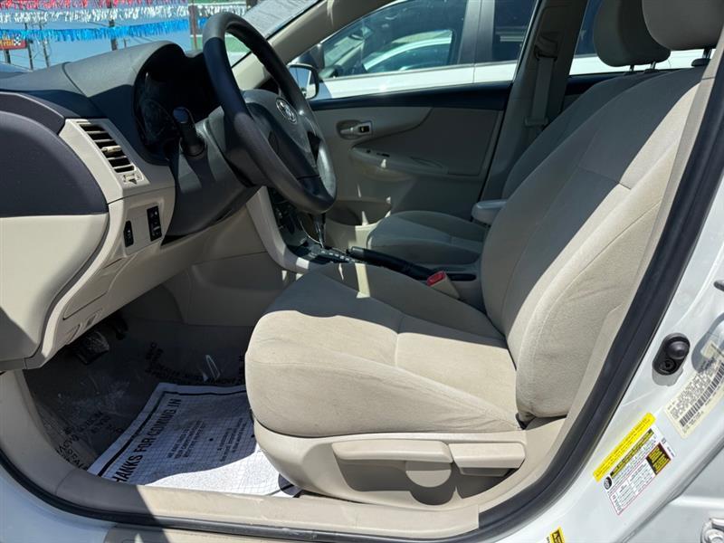 Toyota Corolla  2013