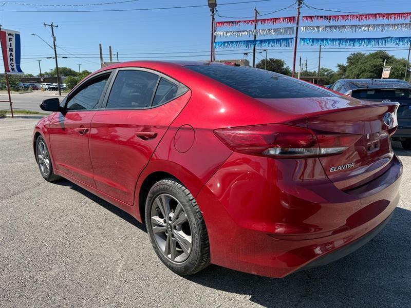 Hyundai Elantra Value Edition 6A 2017