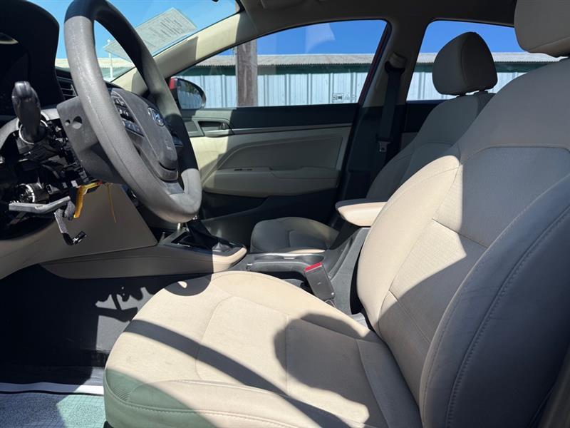 Hyundai Elantra Value Edition 6A 2017
