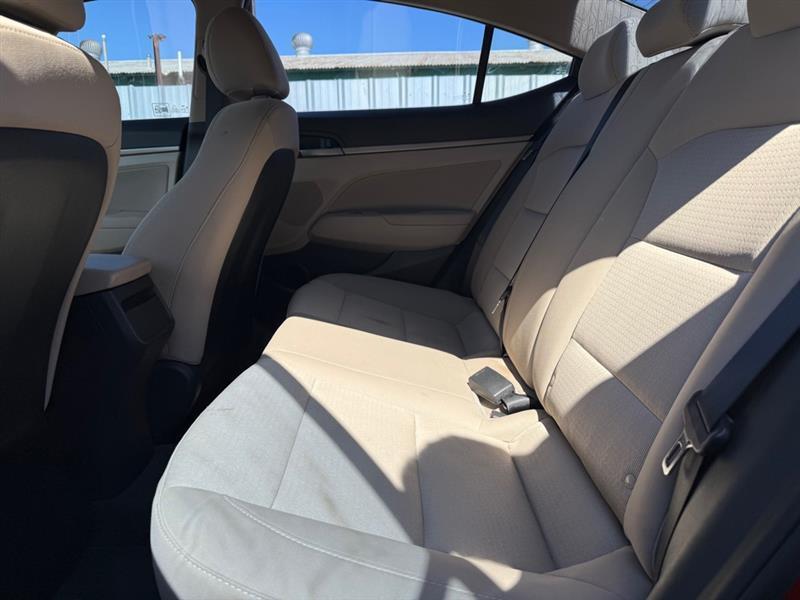 Hyundai Elantra Value Edition 6A 2017