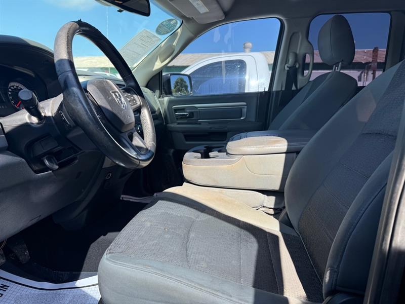 RAM 1500 SLT Quad Cab 2WD 2014