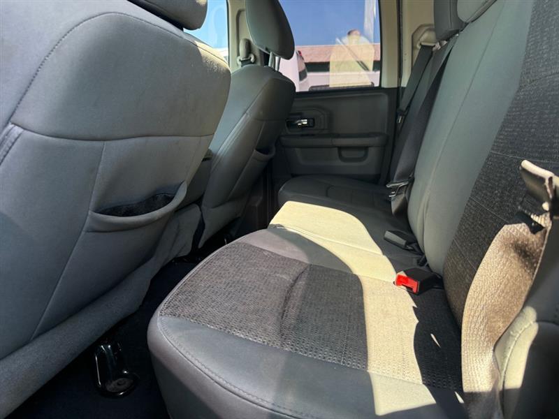 RAM 1500 SLT Quad Cab 2WD 2014