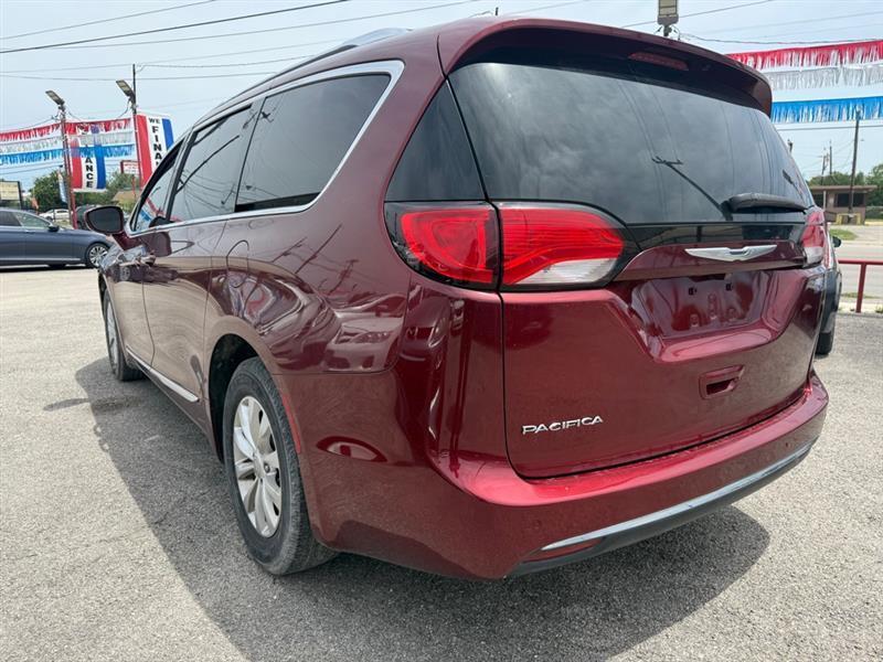 Chrysler Pacifica Touring-L 2018
