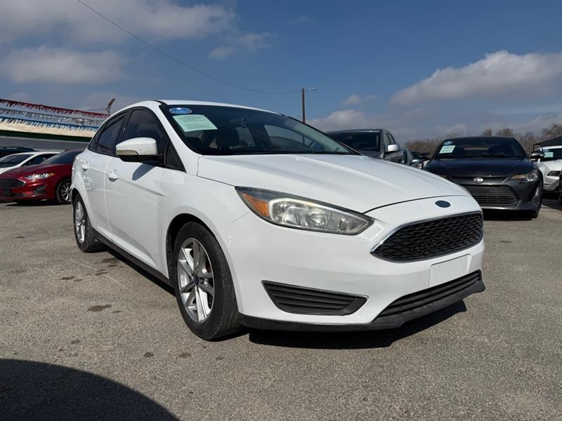 Ford Focus SE Sedan 2015