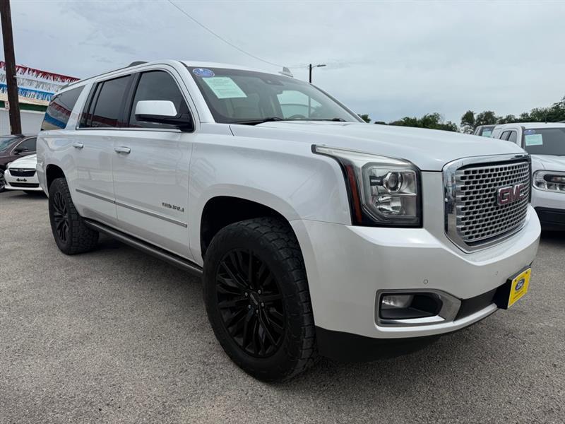 GMC Yukon XL Denali 4WD 2016