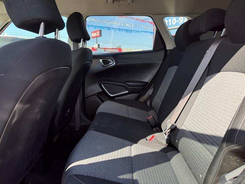 Kia Soul S 2021