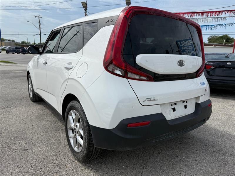 Kia Soul LX CVT 2020