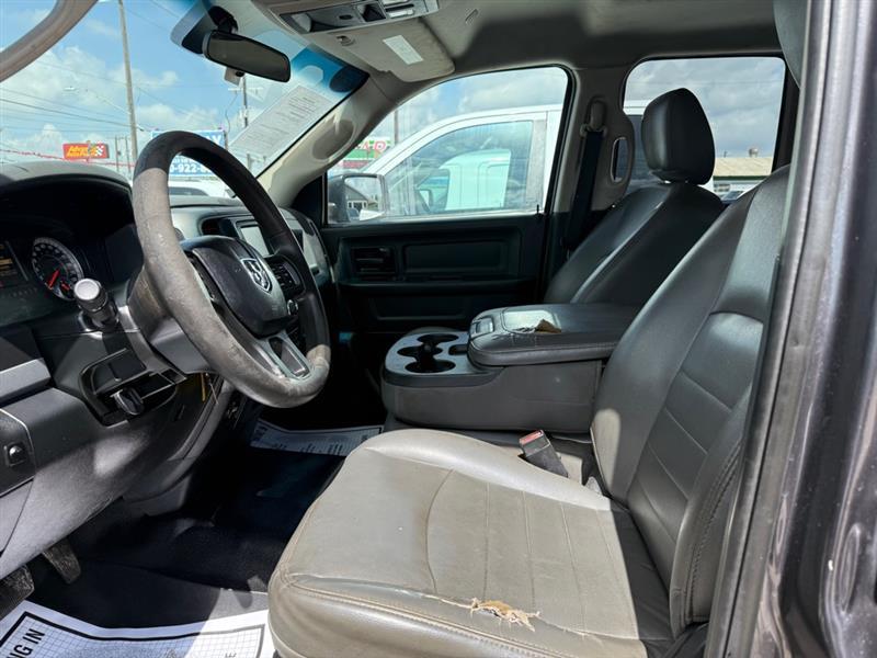 RAM 1500 Tradesman Quad Cab 2WD 2017