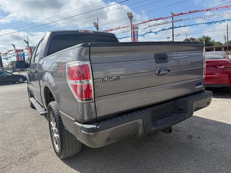 Ford F-150 XL SuperCrew 5.5-ft. Bed 4WD 2014