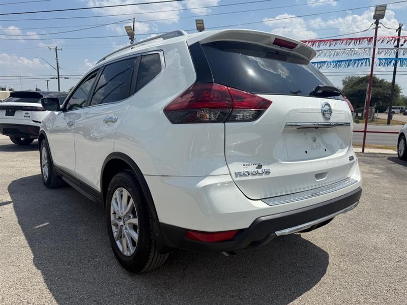 Nissan Rogue  2020