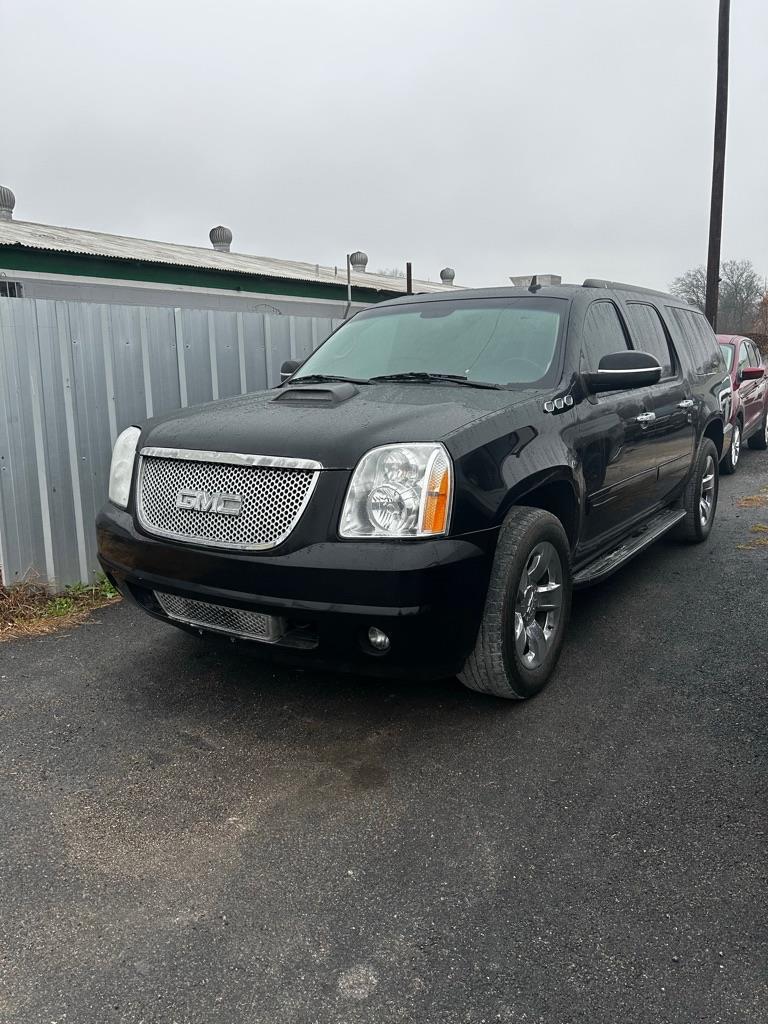 GMC Yukon Denali XL 4WD 2014