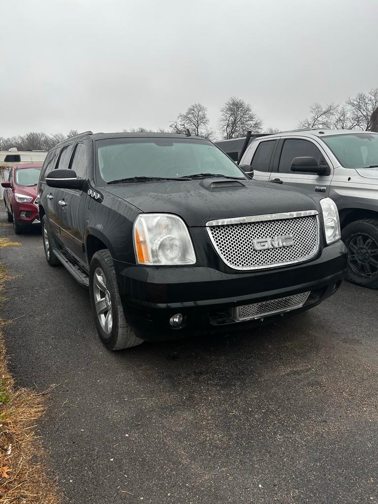 GMC Yukon Denali XL 4WD 2014