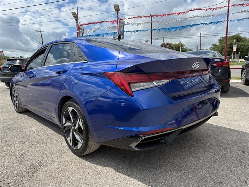 Hyundai Elantra SEL 2021