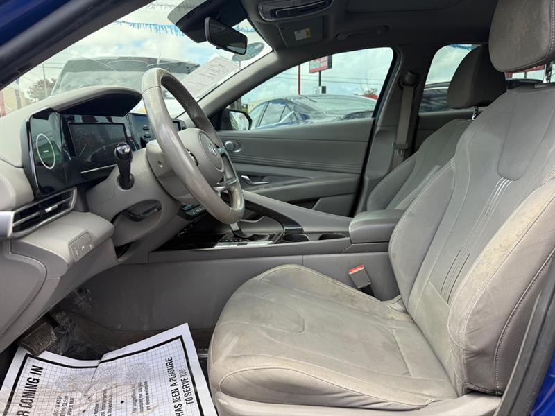 Hyundai Elantra SEL 2021