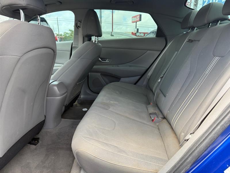 Hyundai Elantra SEL 2021