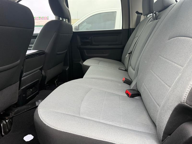 RAM 1500 Classic Tradesman Crew Cab SWB 2WD 2022