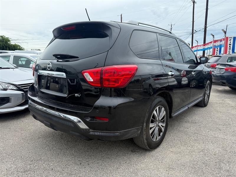 Nissan Pathfinder SV 2WD 2018