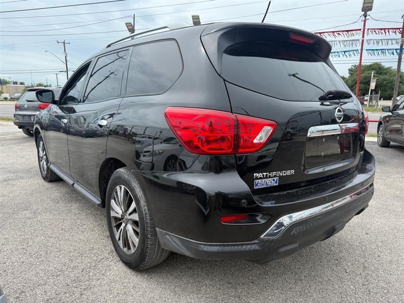Nissan Pathfinder SV 2WD 2018