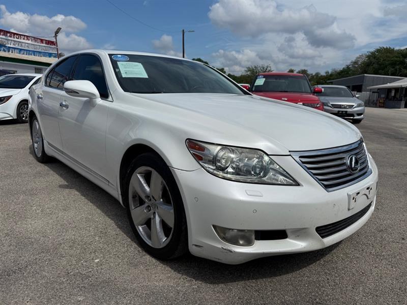 Lexus LS 460 Luxury Sedan 2010