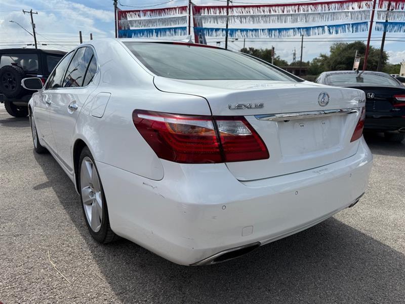 Lexus LS 460 Luxury Sedan 2010