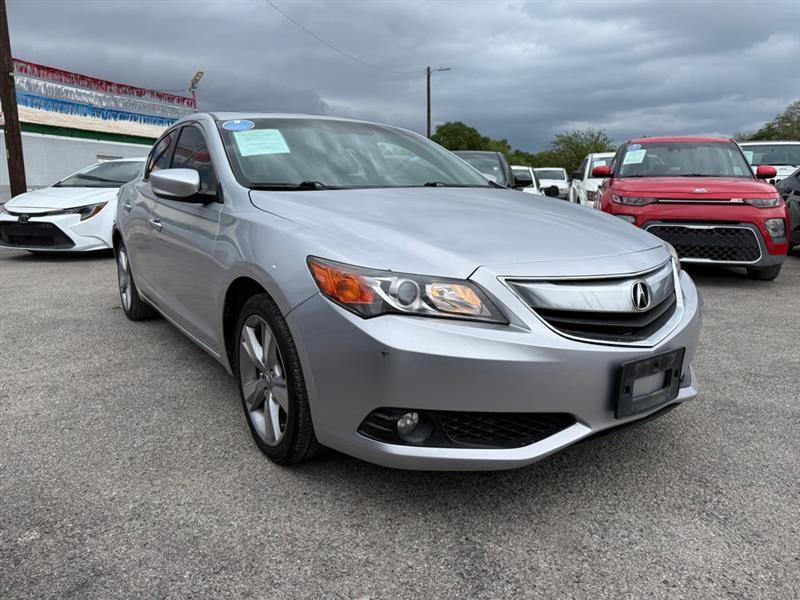 Acura ILX 5-Spd AT w/ Technology Package 2013