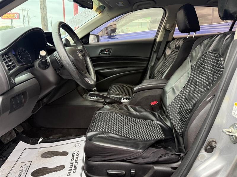Acura ILX 5-Spd AT w/ Technology Package 2013