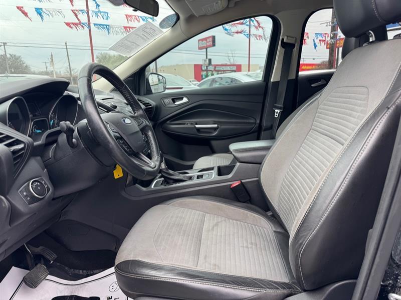 Ford Escape SE FWD 2017
