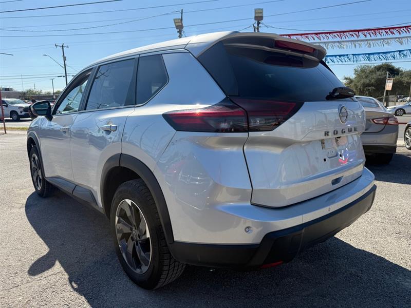 Nissan Rogue SV 2025