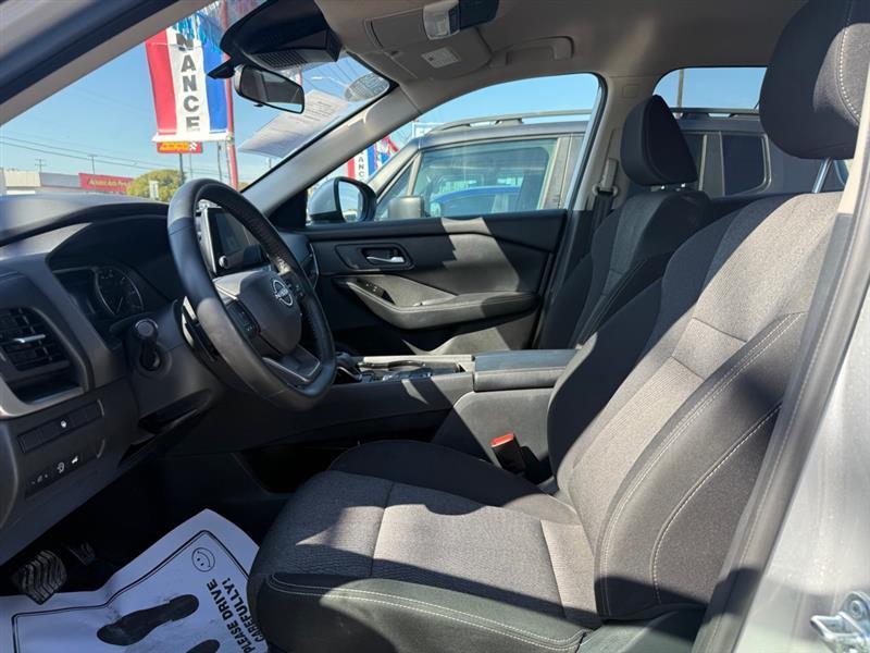 Nissan Rogue SV 2025