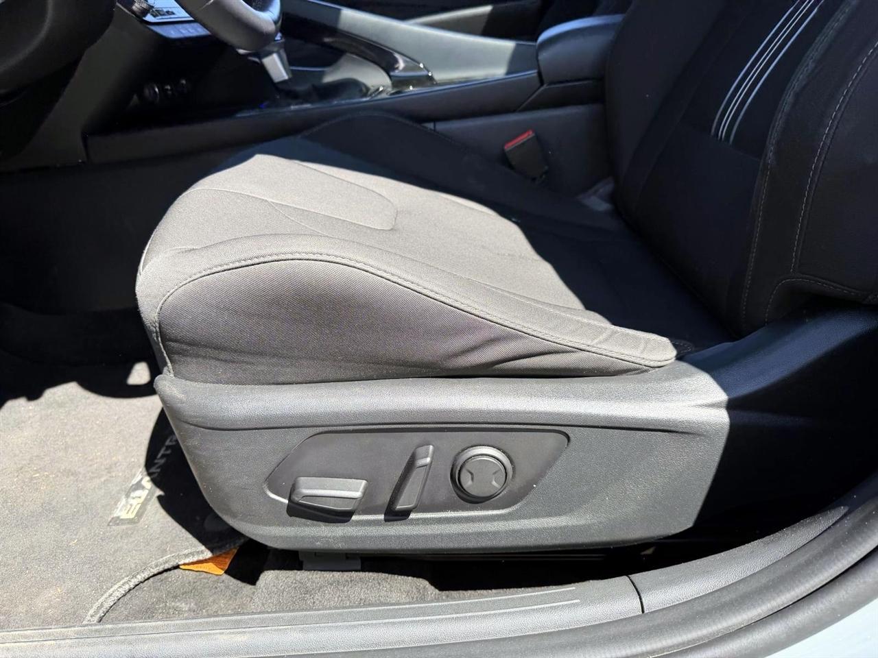 Hyundai Elantra SEL IVT 2022