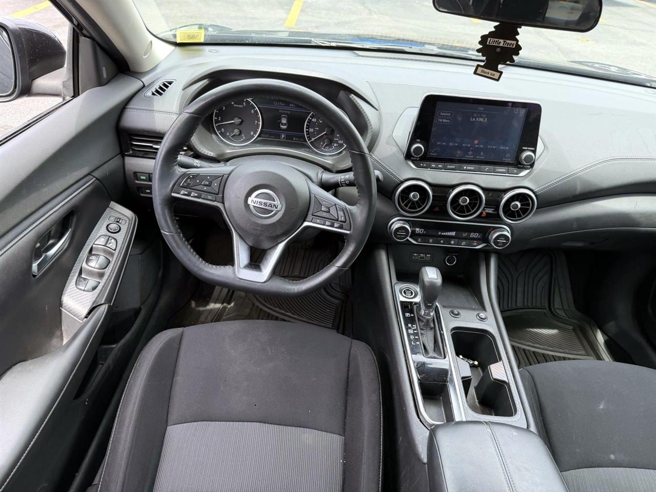 Nissan Sentra SV CVT 2020