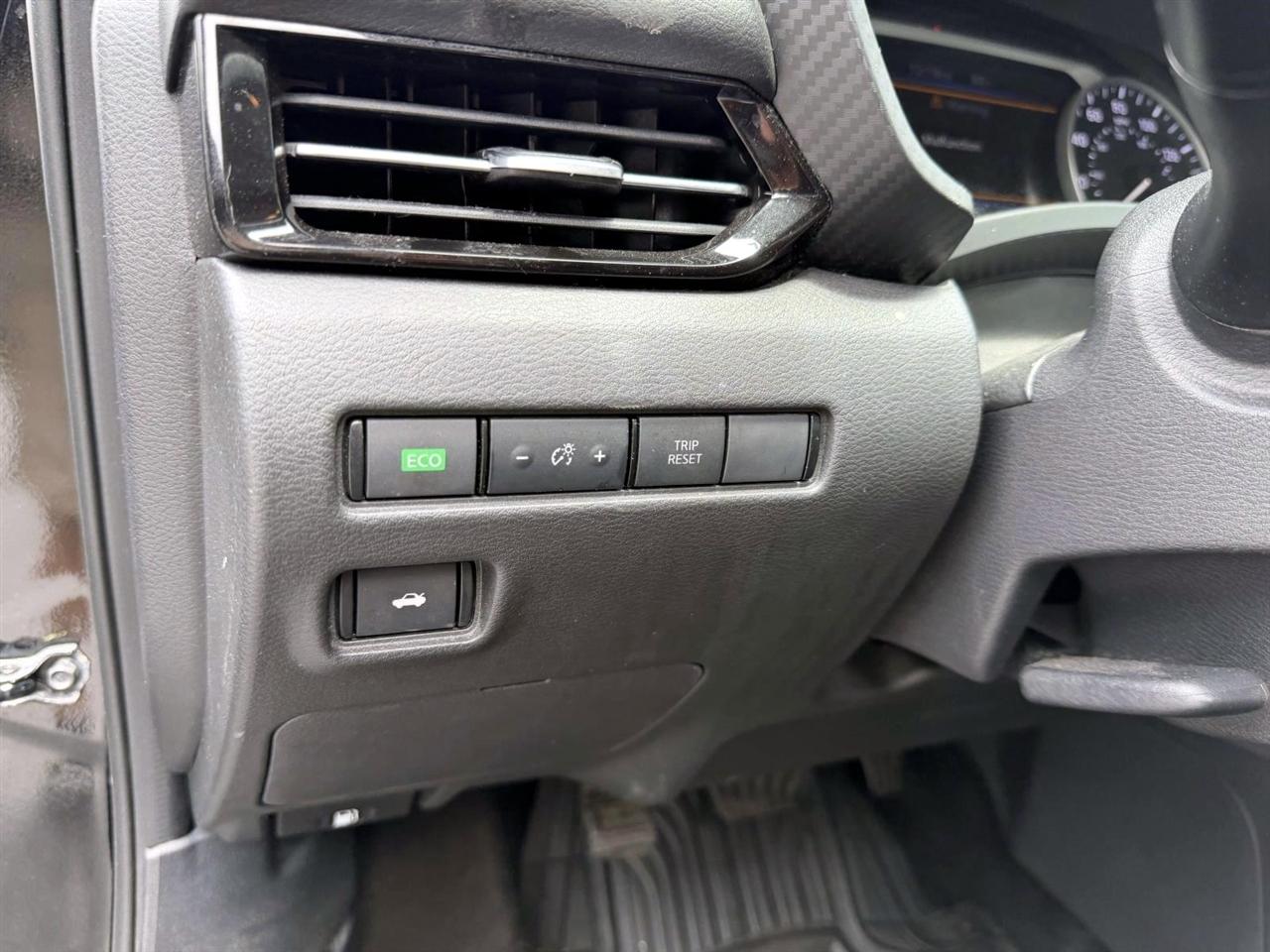 Nissan Sentra SV CVT 2020