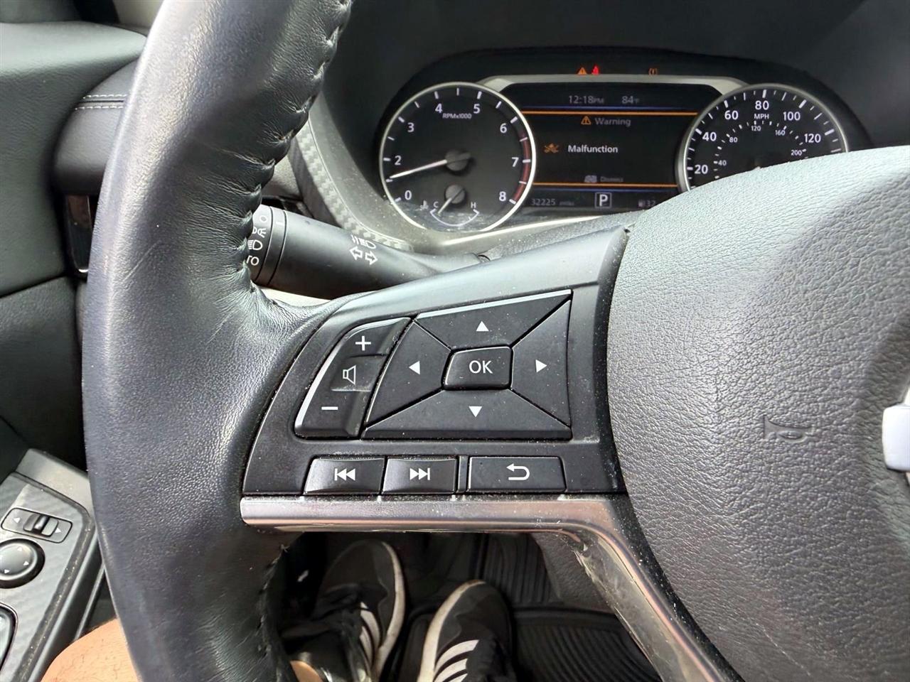 Nissan Sentra SV CVT 2020