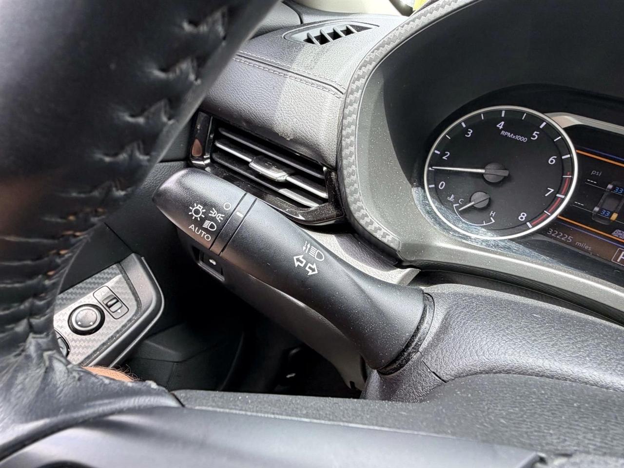 Nissan Sentra SV CVT 2020
