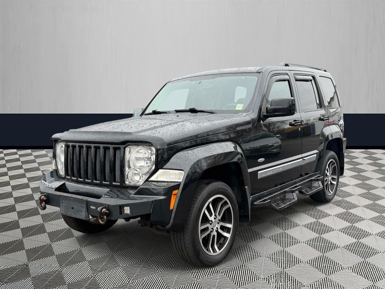 Jeep Liberty 4WD 4dr Sport Latitude 2012
