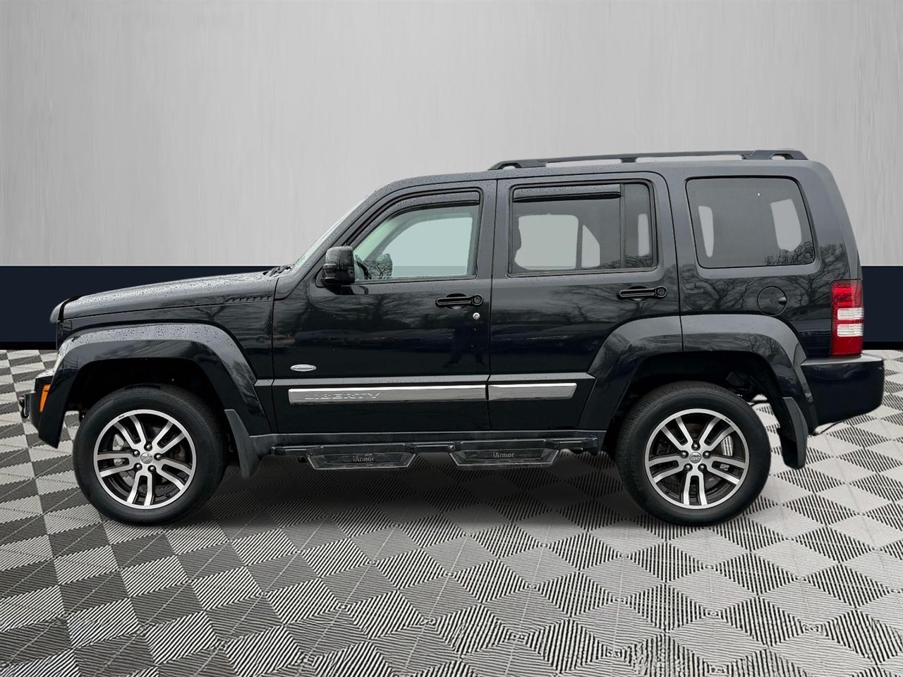 Jeep Liberty 4WD 4dr Sport Latitude 2012