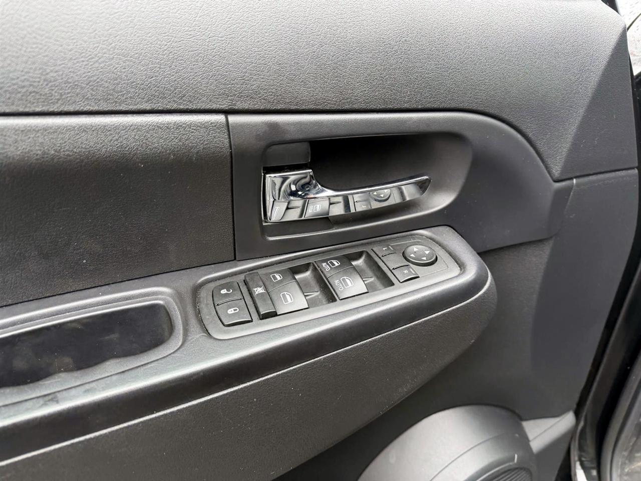 Jeep Liberty 4WD 4dr Sport Latitude 2012