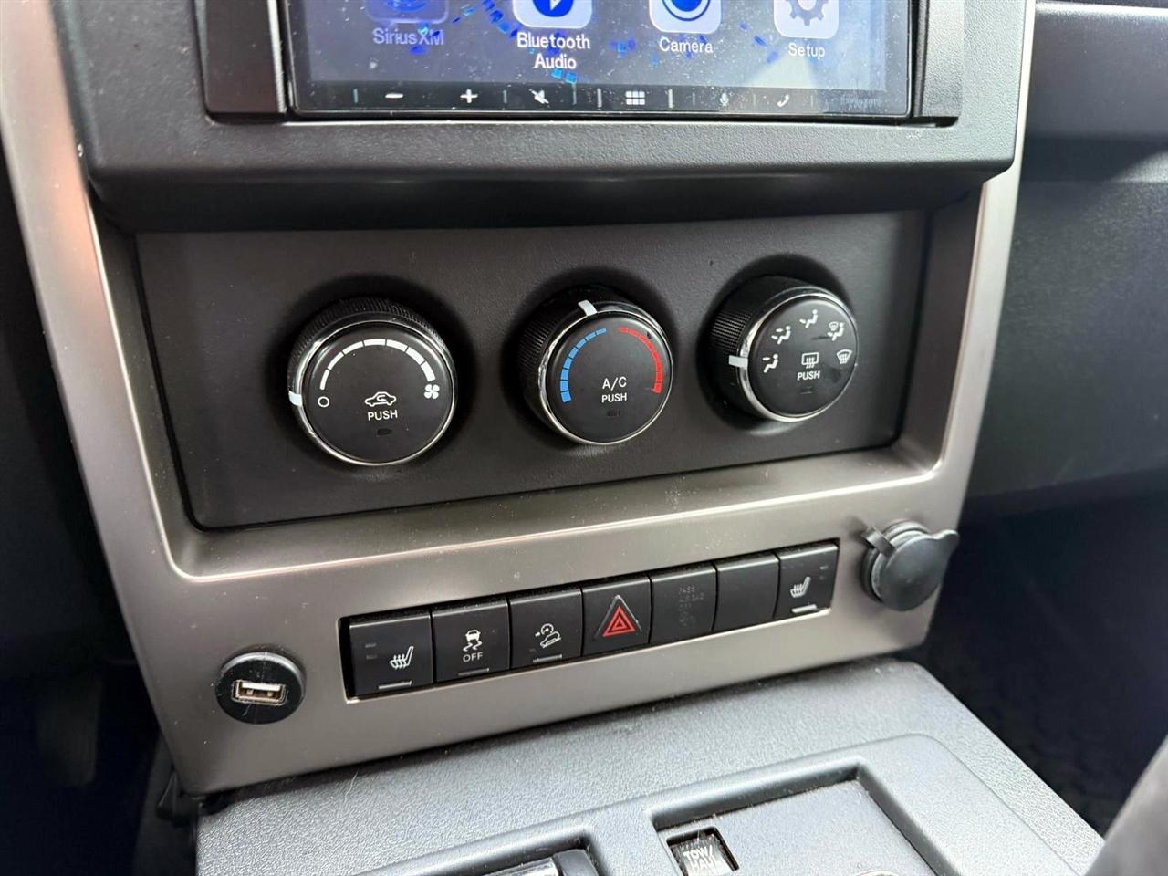 Jeep Liberty 4WD 4dr Sport Latitude 2012